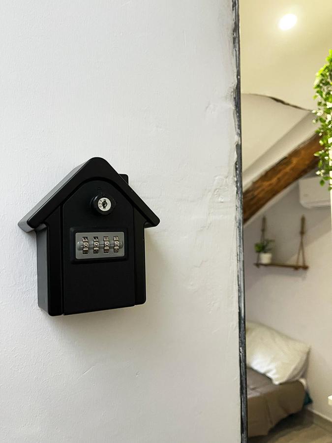 Italian Maison - Studio In The Heart Of Apartment Turin